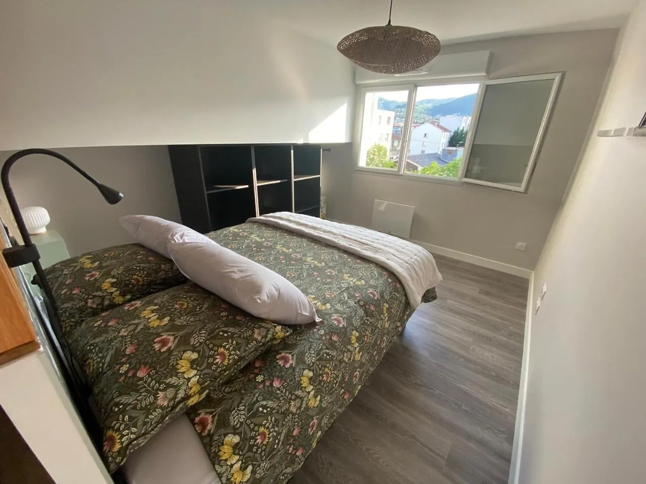 Appart T2 Avec Parking, Loggia, Vue Puy De Dome Clermont-Ferrand 0*,  Frankreich
